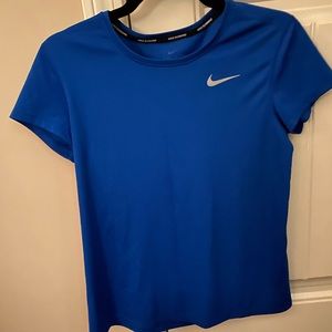 Nike dri-fit Top
